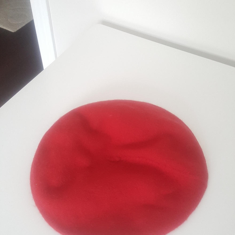 Laguna Moon Red Beret Cap